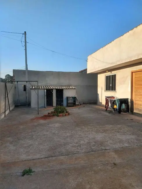 Foto 2 de Casa com 3 quartos à venda, 560m2 em Jardim Santa Helena, Piraquara - PR