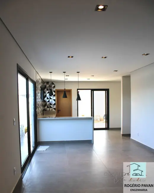 Foto 5 de Casa de Condomínio com 3 quartos à venda, 250m2 em Louveira - SP