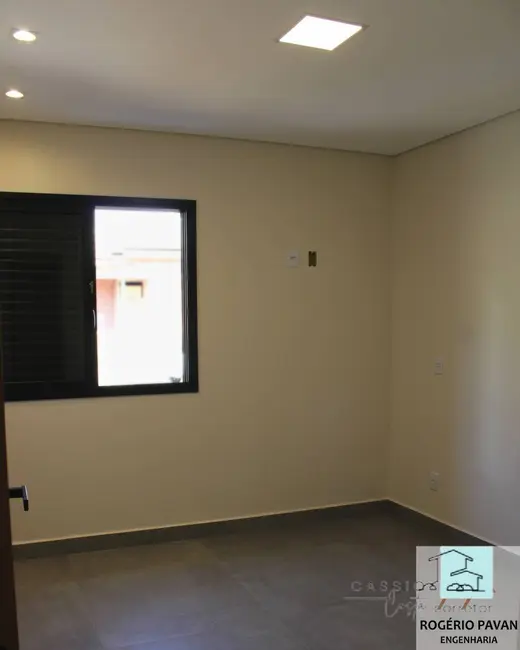 Foto 8 de Casa de Condomínio com 3 quartos à venda, 250m2 em Louveira - SP