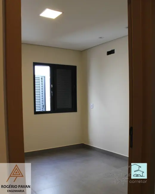 Foto 9 de Casa de Condomínio com 3 quartos à venda, 250m2 em Louveira - SP