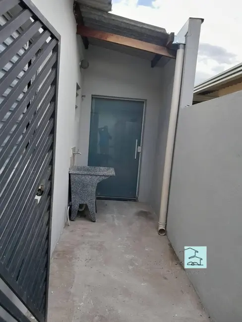 Foto 4 de Casa com 1 quarto para alugar, 40m2 em Louveira - SP