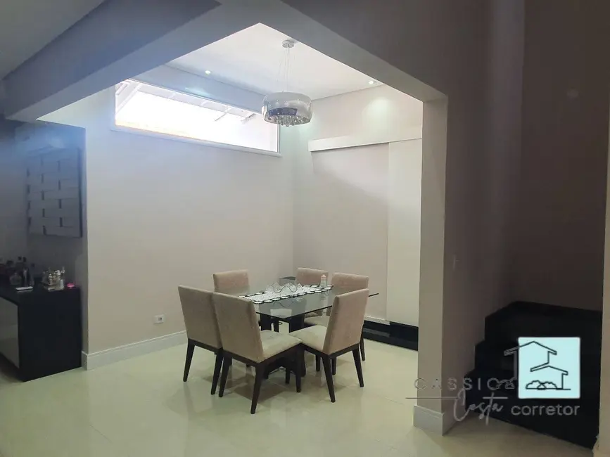 Foto 6 de Casa de Condomínio com 3 quartos à venda, 450m2 em Louveira - SP