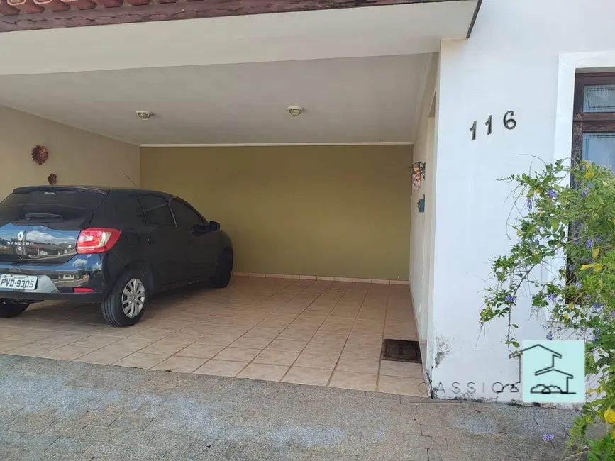 Foto 3 de Casa com 3 quartos à venda, 450m2 em Louveira - SP