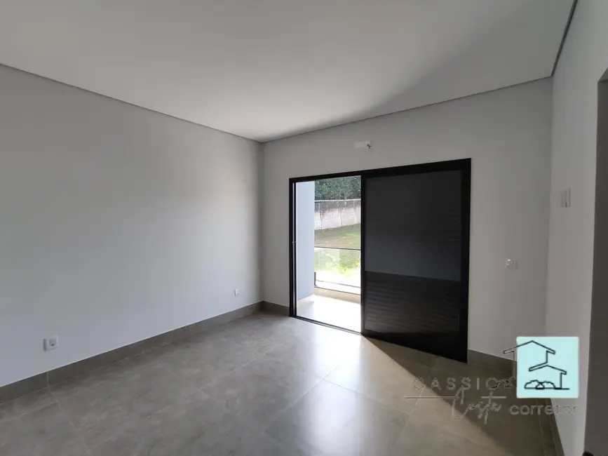 Foto 9 de Casa com 3 quartos à venda, 250m2 em Louveira - SP