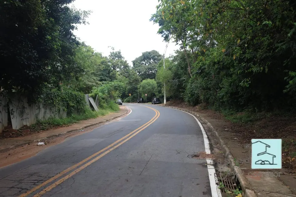 Chácara com 3 quartos à venda, 2167m2 em Louveira - SP - imagem 3 Foto 3 de Chácara com 3 quartos à venda, 2167m2 em Louveira - SP