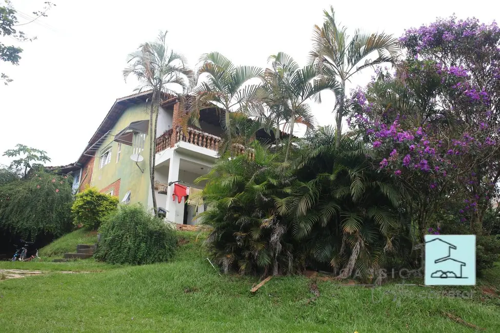 Chácara com 3 quartos à venda, 2167m2 em Louveira - SP - imagem 4 Foto 4 de Chácara com 3 quartos à venda, 2167m2 em Louveira - SP