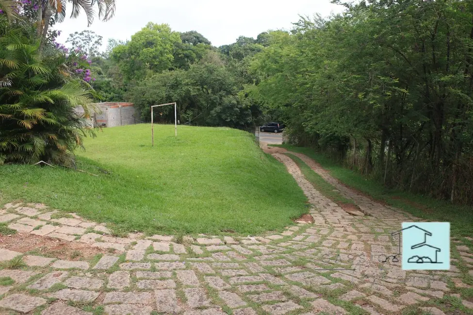 Chácara com 3 quartos à venda, 2167m2 em Louveira - SP - imagem 8 Foto 8 de Chácara com 3 quartos à venda, 2167m2 em Louveira - SP