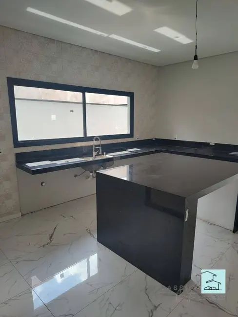 Foto 7 de Casa de Condomínio com 3 quartos à venda, 300m2 em Louveira - SP