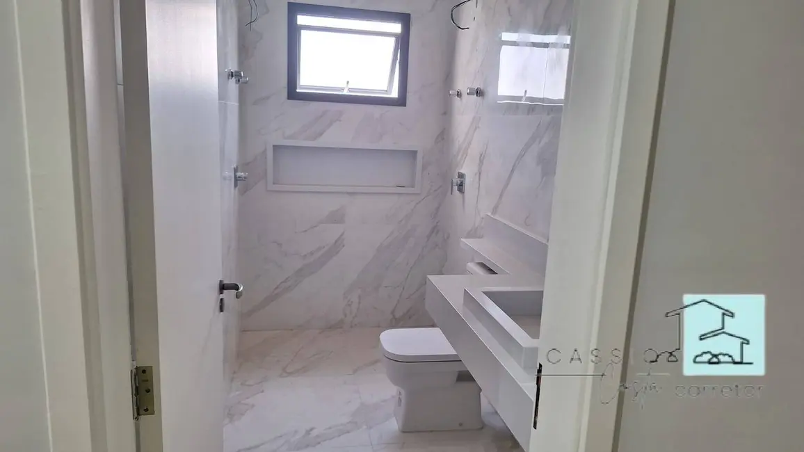 Foto 9 de Casa com 3 quartos à venda, 525m2 em Louveira - SP