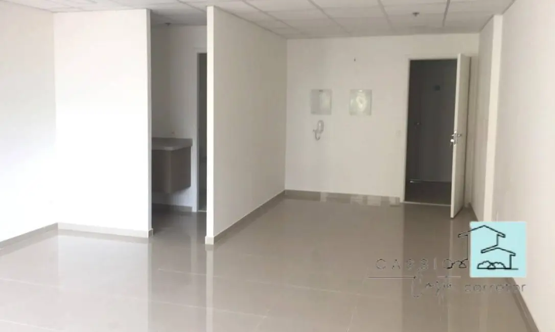 Foto 3 de Sala Comercial à venda, 40m2 em Cambuí, Campinas - SP
