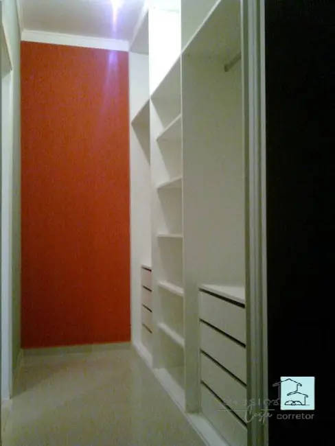 Foto 9 de Casa de Condomínio com 3 quartos à venda, 323m2 em Roncáglia, Valinhos - SP