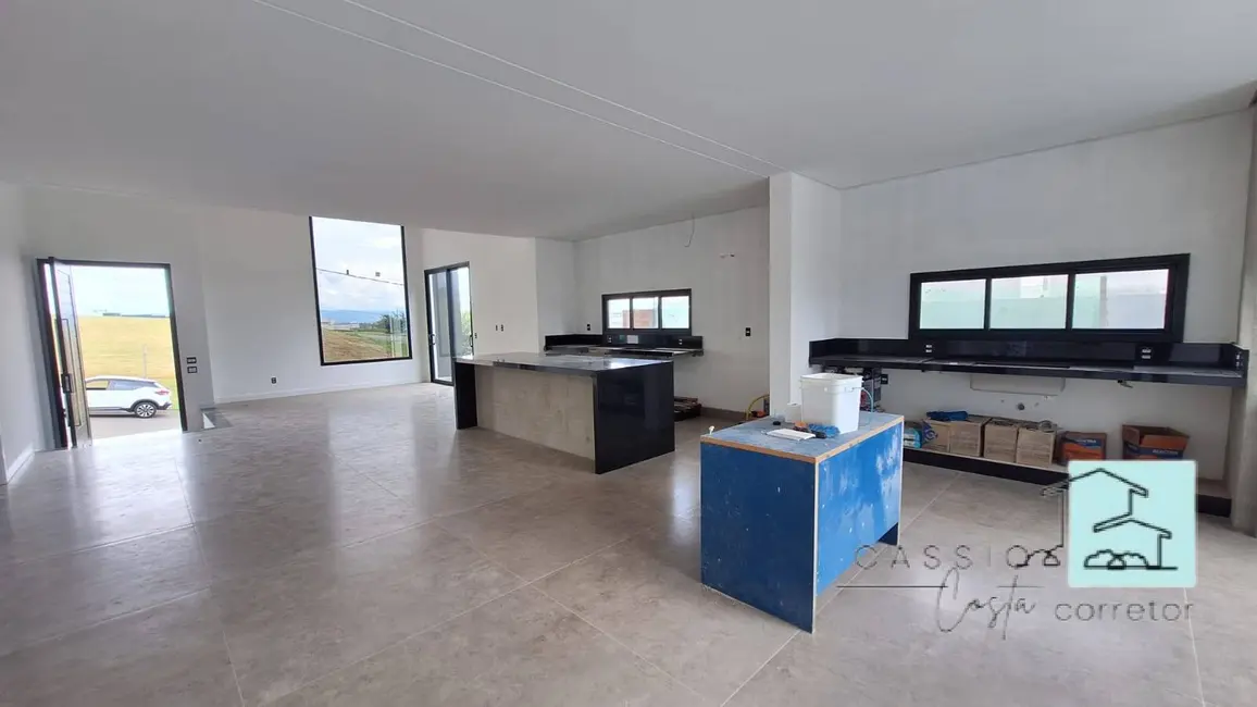 Foto 4 de Casa de Condomínio com 3 quartos à venda, 530m2 em Louveira - SP