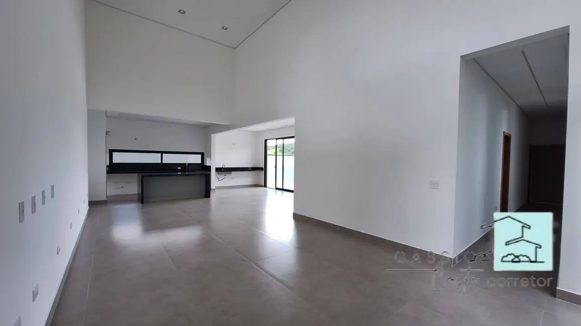 Foto 4 de Casa com 3 quartos à venda, 525m2 em Louveira - SP