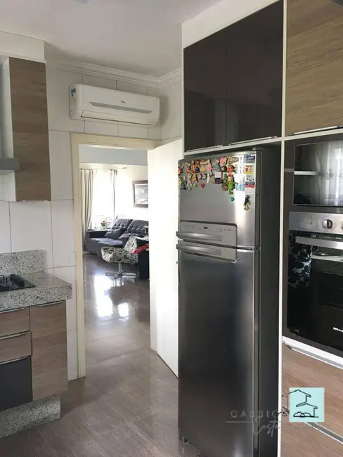 Foto 4 de Casa de Condomínio com 4 quartos à venda, 230m2 em Louveira - SP