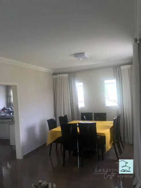 Foto 5 de Casa de Condomínio com 4 quartos à venda, 230m2 em Louveira - SP