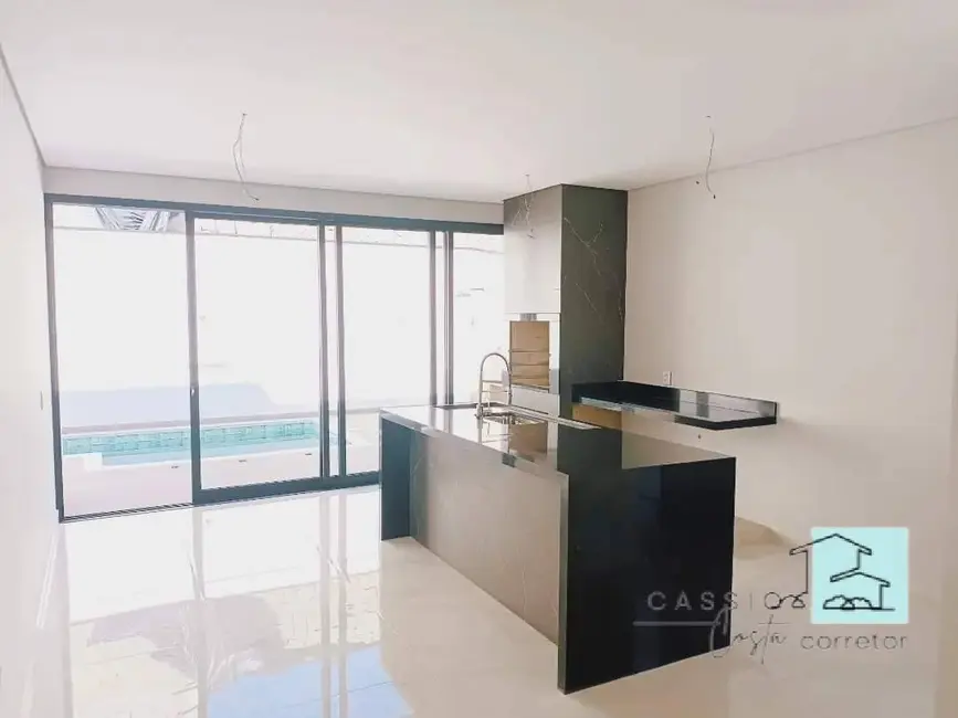 Foto 6 de Casa de Condomínio com 3 quartos à venda, 317m2 em Louveira - SP