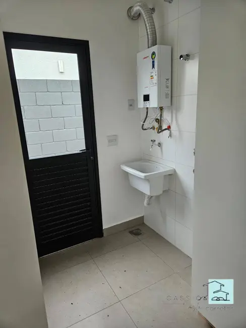 Foto 4 de Casa de Condomínio com 3 quartos à venda e para alugar, 150m2 em Louveira - SP