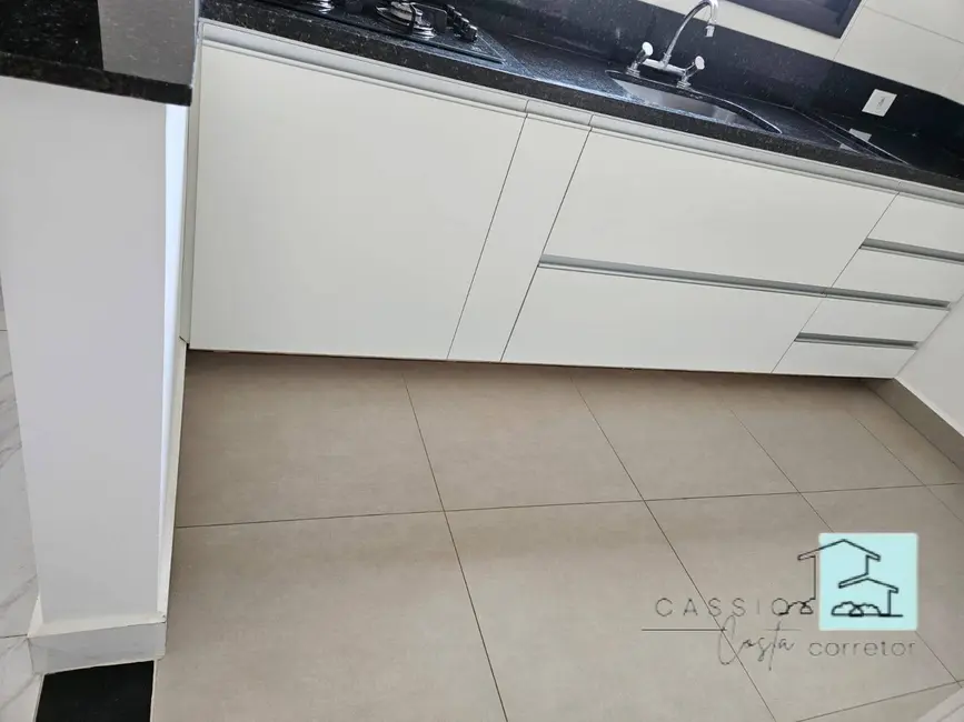 Foto 5 de Casa de Condomínio com 3 quartos à venda e para alugar, 150m2 em Louveira - SP