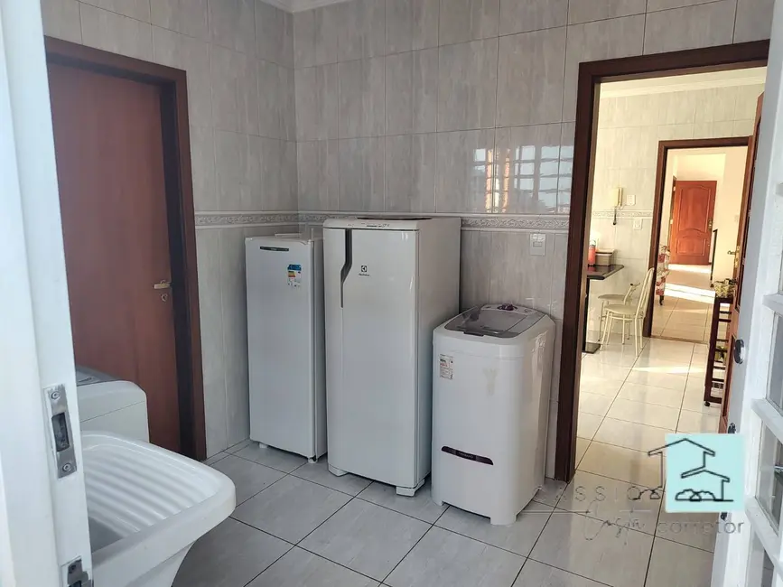 Foto 15 de Casa à venda, 400m2 em Louveira - SP