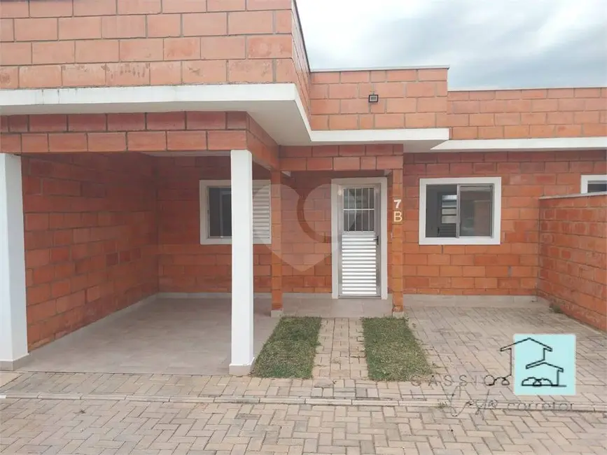 Foto 1 de Casa com 2 quartos para alugar, 45m2 em Corrupira, Jundiai - SP