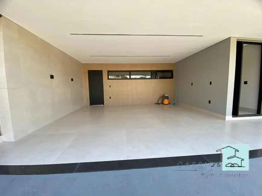 Foto 5 de Casa com 3 quartos à venda, 591m2 em Louveira - SP