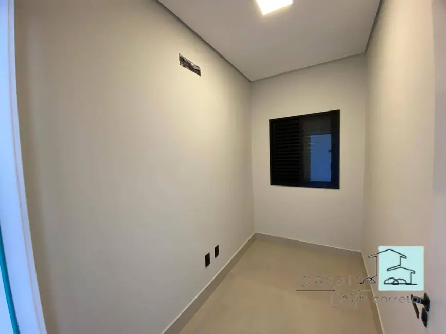 Foto 6 de Casa com 3 quartos à venda, 591m2 em Louveira - SP