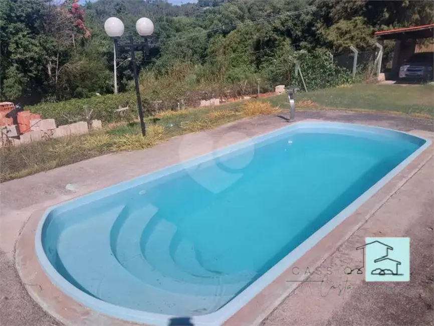 Foto 2 de Casa com 2 quartos para alugar, 1000m2 em Louveira - SP