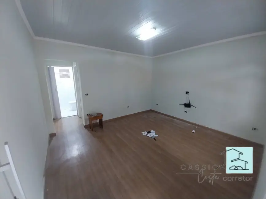 Foto 4 de Casa com 2 quartos para alugar, 1000m2 em Louveira - SP