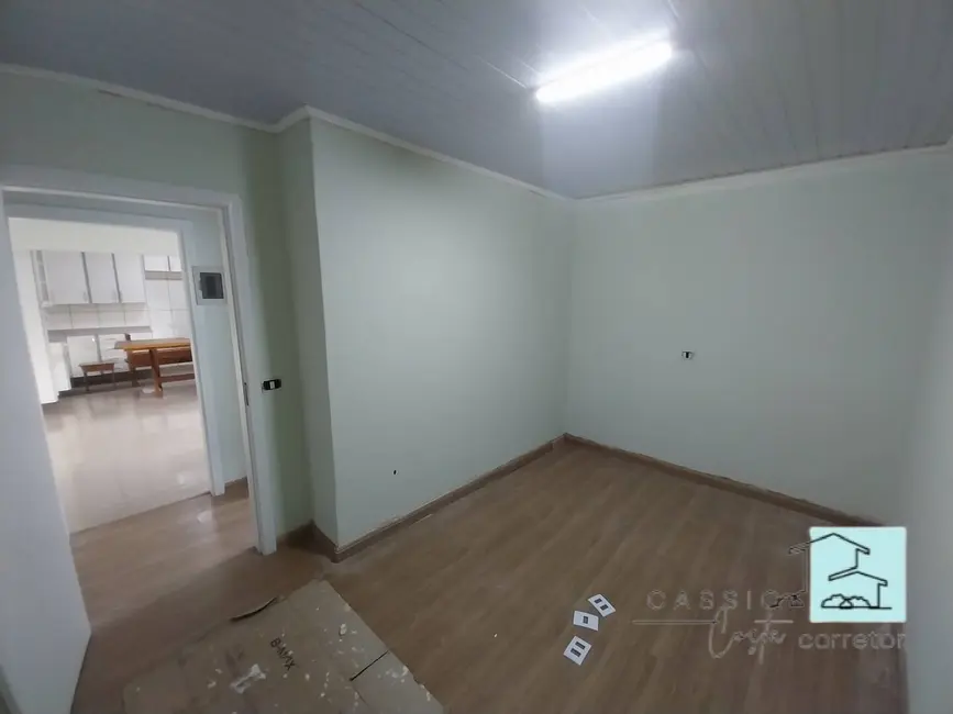 Foto 8 de Casa com 2 quartos para alugar, 1000m2 em Louveira - SP