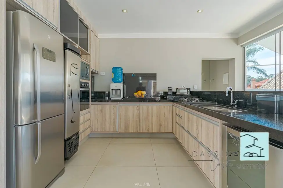 Foto 8 de Casa à venda e para alugar em Louveira - SP