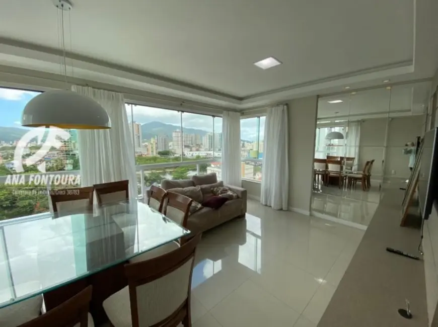 Foto 8 de Apartamento com 3 quartos à venda, 109m2 em Meia Praia, Itapema - SC