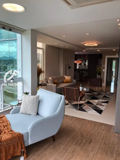 Foto 3 de Apartamento com 4 quartos à venda, 284m2 em Brusque - SC