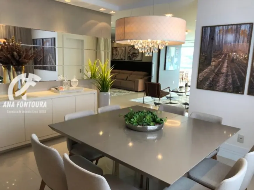 Foto 5 de Apartamento com 4 quartos à venda, 284m2 em Brusque - SC