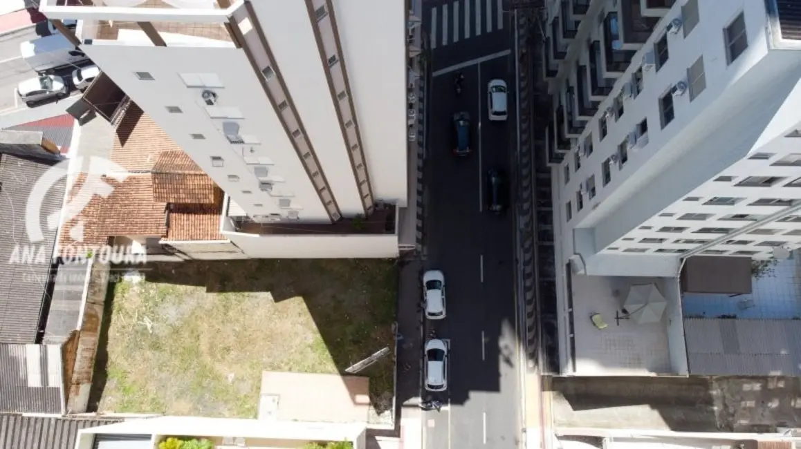 Foto 2 de Terreno / Lote à venda, 312m2 em Centro, Balneario Camboriu - SC