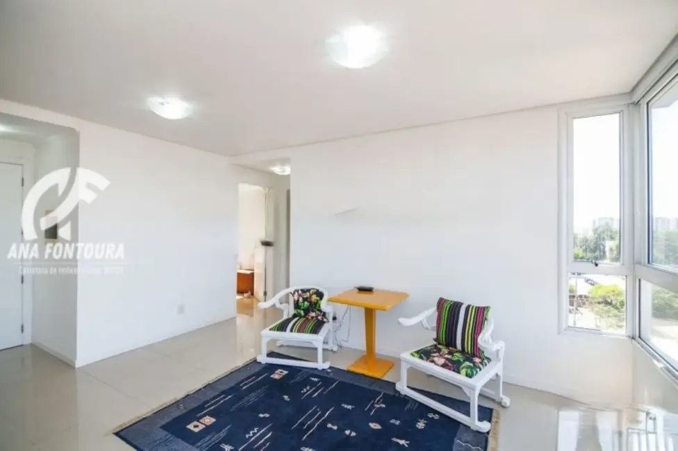 Foto 3 de Apartamento com 2 quartos à venda, 68m2 em Jardim Lindóia, Porto Alegre - RS