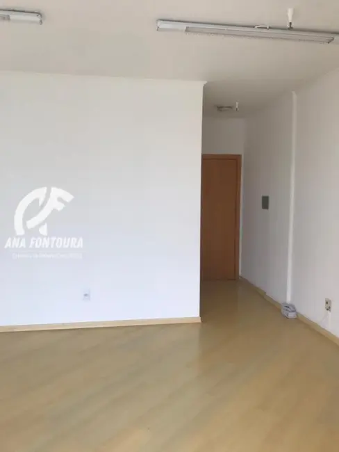 Sala Comercial à venda, 24m2 em Jardim Lindóia, Porto Alegre - RS - imagem 5 Foto 5 de Sala Comercial à venda, 24m2 em Jardim Lindóia, Porto Alegre - RS