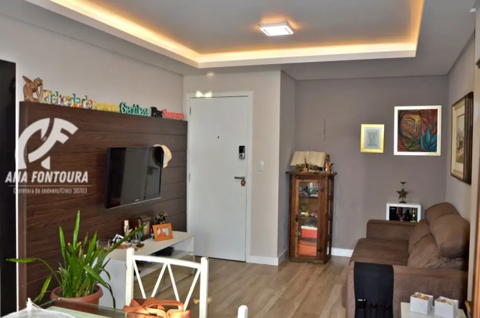 Apartamento com 3 quartos à venda, 100m2 em Centro, Balneario Camboriu - SC - imagem 8 Foto 8 de Apartamento com 3 quartos à venda, 100m2 em Centro, Balneario Camboriu - SC