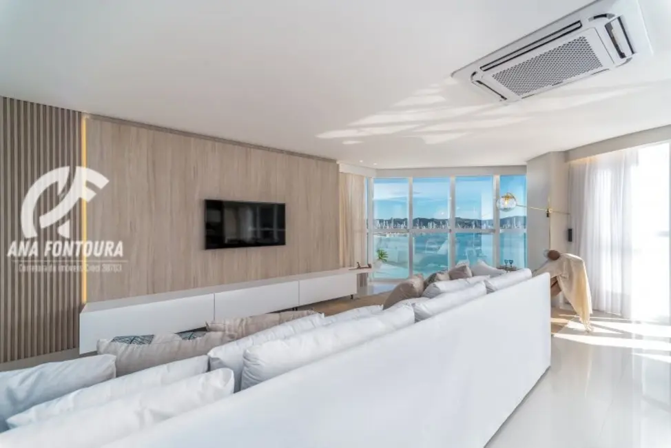 Apartamento com 4 quartos à venda, 238m2 em Centro, Balneario Camboriu - SC - imagem 4 Foto 4 de Apartamento com 4 quartos à venda, 238m2 em Centro, Balneario Camboriu - SC