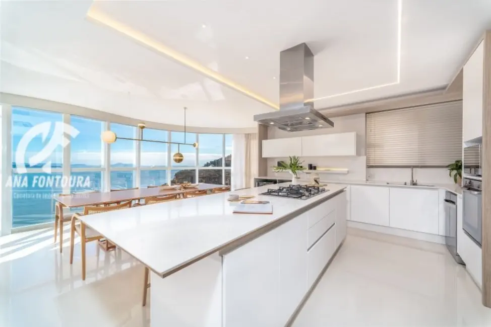Apartamento com 4 quartos à venda, 238m2 em Centro, Balneario Camboriu - SC - imagem 9 Foto 9 de Apartamento com 4 quartos à venda, 238m2 em Centro, Balneario Camboriu - SC