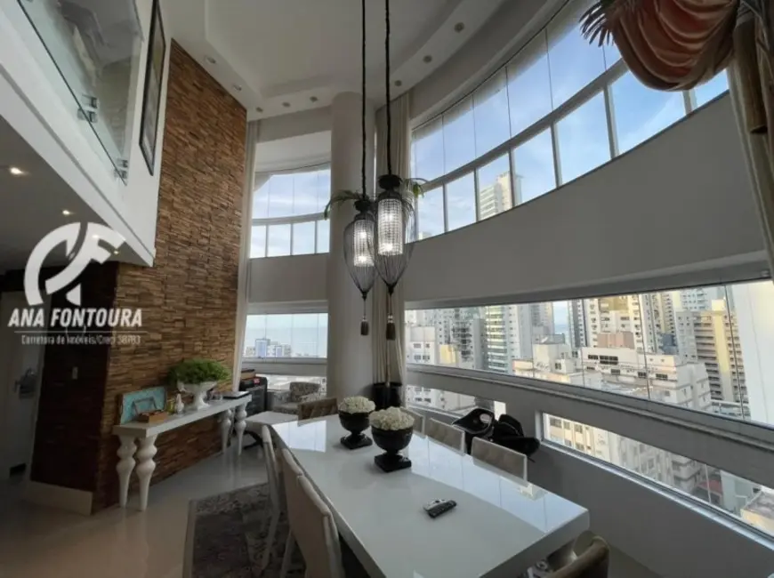 Foto 2 de Apartamento com 3 quartos à venda, 224m2 em Centro, Balneario Camboriu - SC