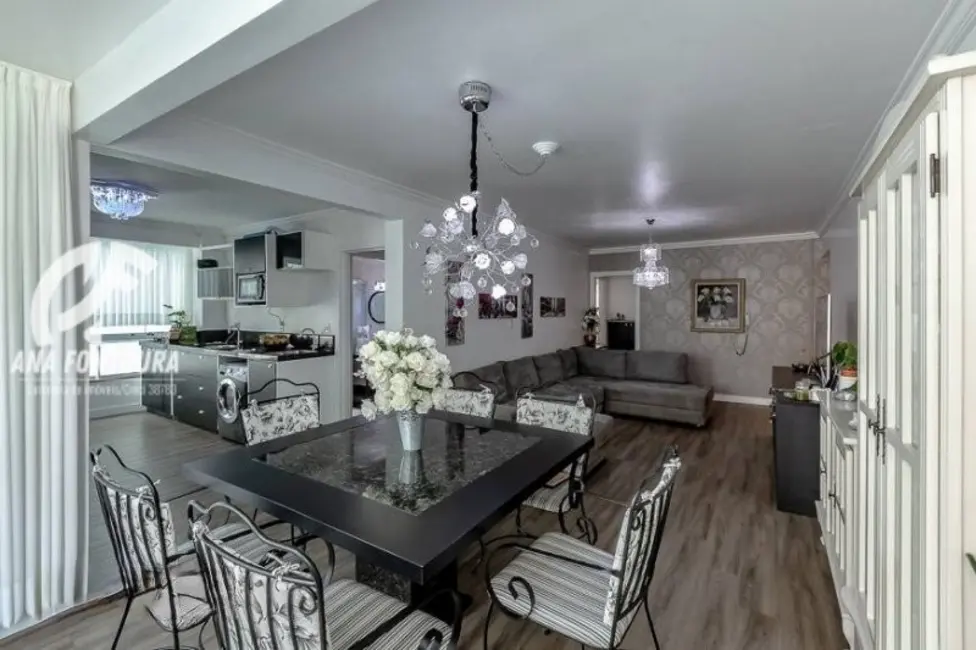 Apartamento com 3 quartos à venda, 95m2 em Centro, Balneario Camboriu - SC - imagem 8 Foto 8 de Apartamento com 3 quartos à venda, 95m2 em Centro, Balneario Camboriu - SC