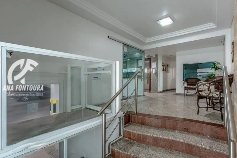 Apartamento com 3 quartos à venda, 95m2 em Centro, Balneario Camboriu - SC - imagem 4 Foto 4 de Apartamento com 3 quartos à venda, 95m2 em Centro, Balneario Camboriu - SC