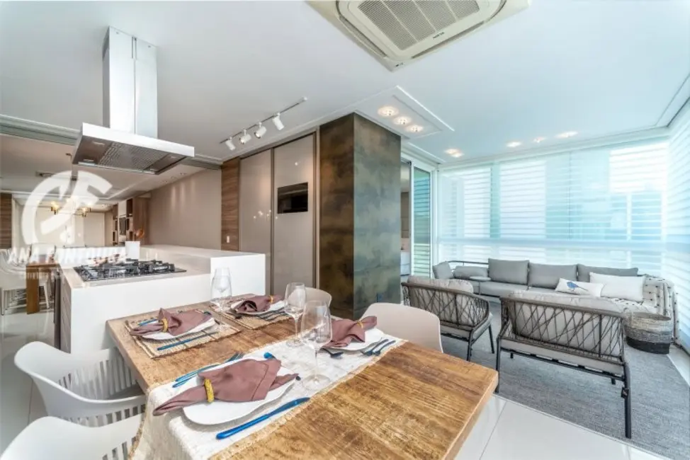 Apartamento com 4 quartos à venda, 315m2 em Centro, Balneario Camboriu - SC - imagem 6 Foto 6 de Apartamento com 4 quartos à venda, 315m2 em Centro, Balneario Camboriu - SC