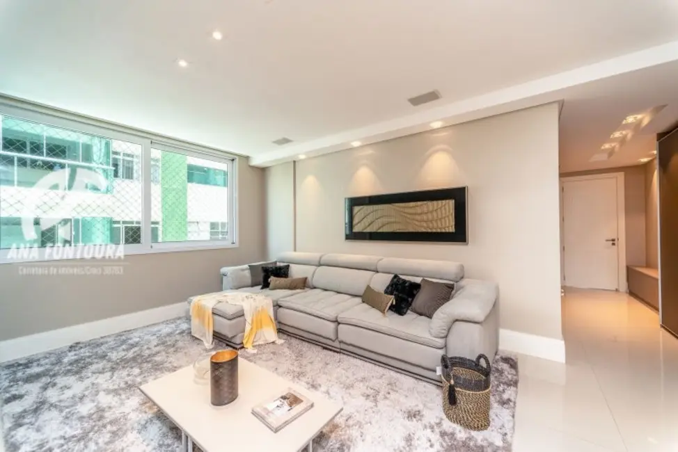 Apartamento com 4 quartos à venda, 315m2 em Centro, Balneario Camboriu - SC - imagem 8 Foto 8 de Apartamento com 4 quartos à venda, 315m2 em Centro, Balneario Camboriu - SC