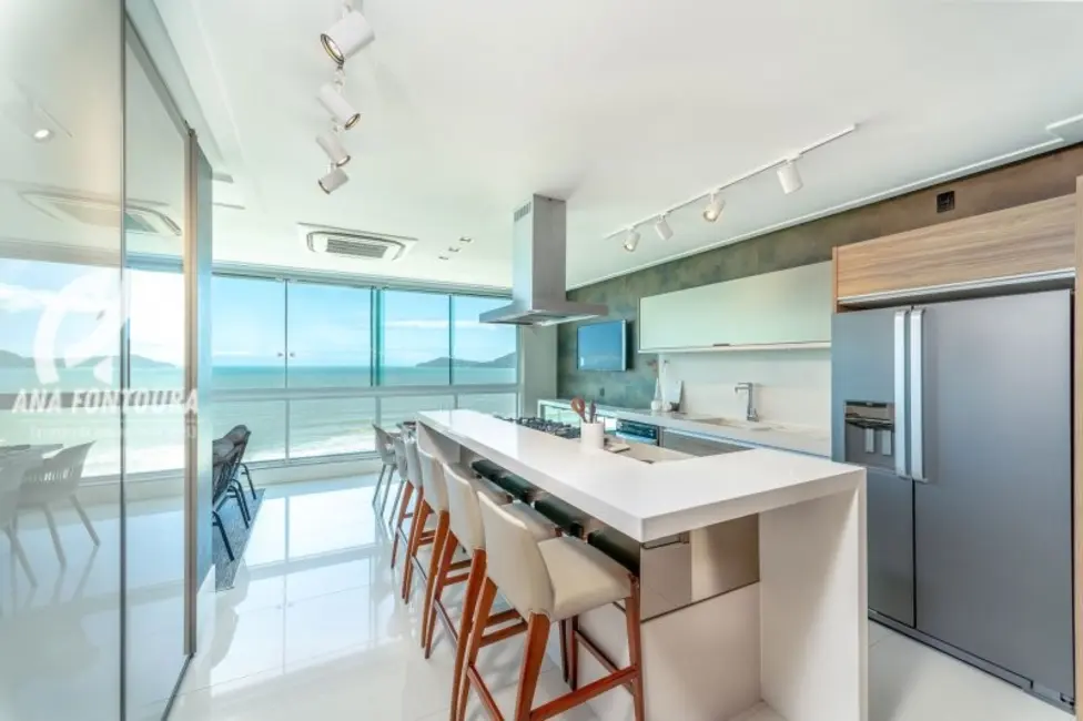 Apartamento com 4 quartos à venda, 315m2 em Centro, Balneario Camboriu - SC - imagem 4 Foto 4 de Apartamento com 4 quartos à venda, 315m2 em Centro, Balneario Camboriu - SC