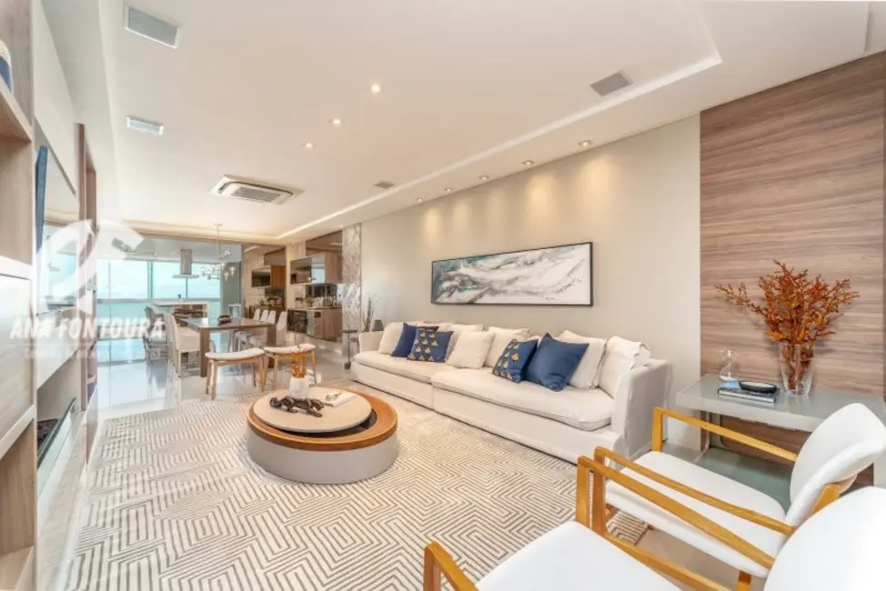 Apartamento com 4 quartos à venda, 315m2 em Centro, Balneario Camboriu - SC - imagem 5 Foto 5 de Apartamento com 4 quartos à venda, 315m2 em Centro, Balneario Camboriu - SC