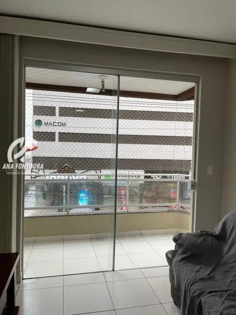 Foto 4 de Apartamento com 2 quartos à venda, 94m2 em Meia Praia, Itapema - SC