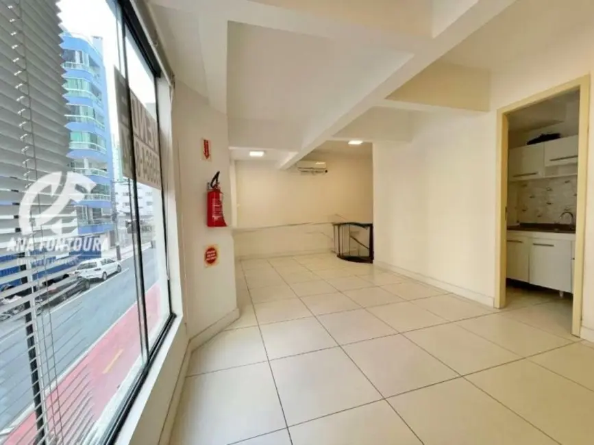 Foto 7 de Sala Comercial à venda, 92m2 em Centro, Balneario Camboriu - SC