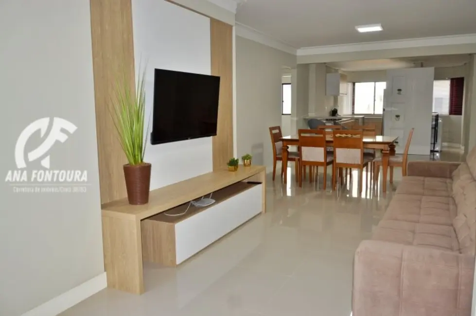 Foto 1 de Apartamento com 4 quartos para alugar, 200m2 em Centro, Balneario Camboriu - SC