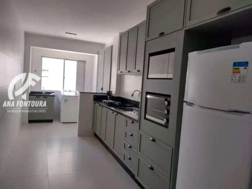 Apartamento com 3 quartos para alugar, 200m2 em Centro, Balneario Camboriu - SC - imagem 5 Foto 5 de Apartamento com 3 quartos para alugar, 200m2 em Centro, Balneario Camboriu - SC